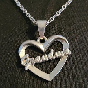 Silver colored "Grandma" heart Necklace